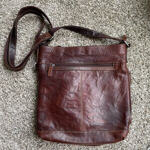 Jack George’s Voyager beautiful crossbody leather bag in gently used condition